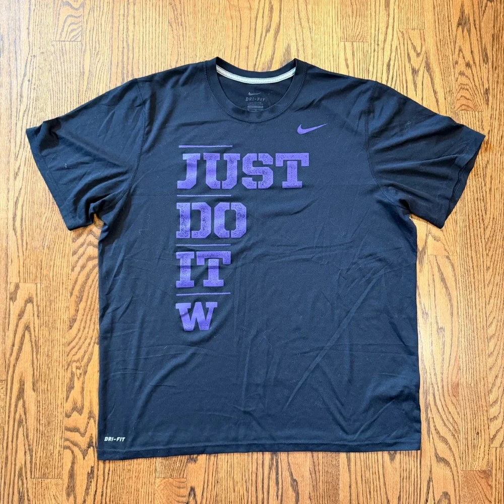 Nike Dri-FIT Just Do It Graphic T-Shirt XL Black‎ Purple Mens Training Tee